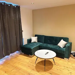 1-bed-room-flat-near-central.cambridgehotelsuk.com/